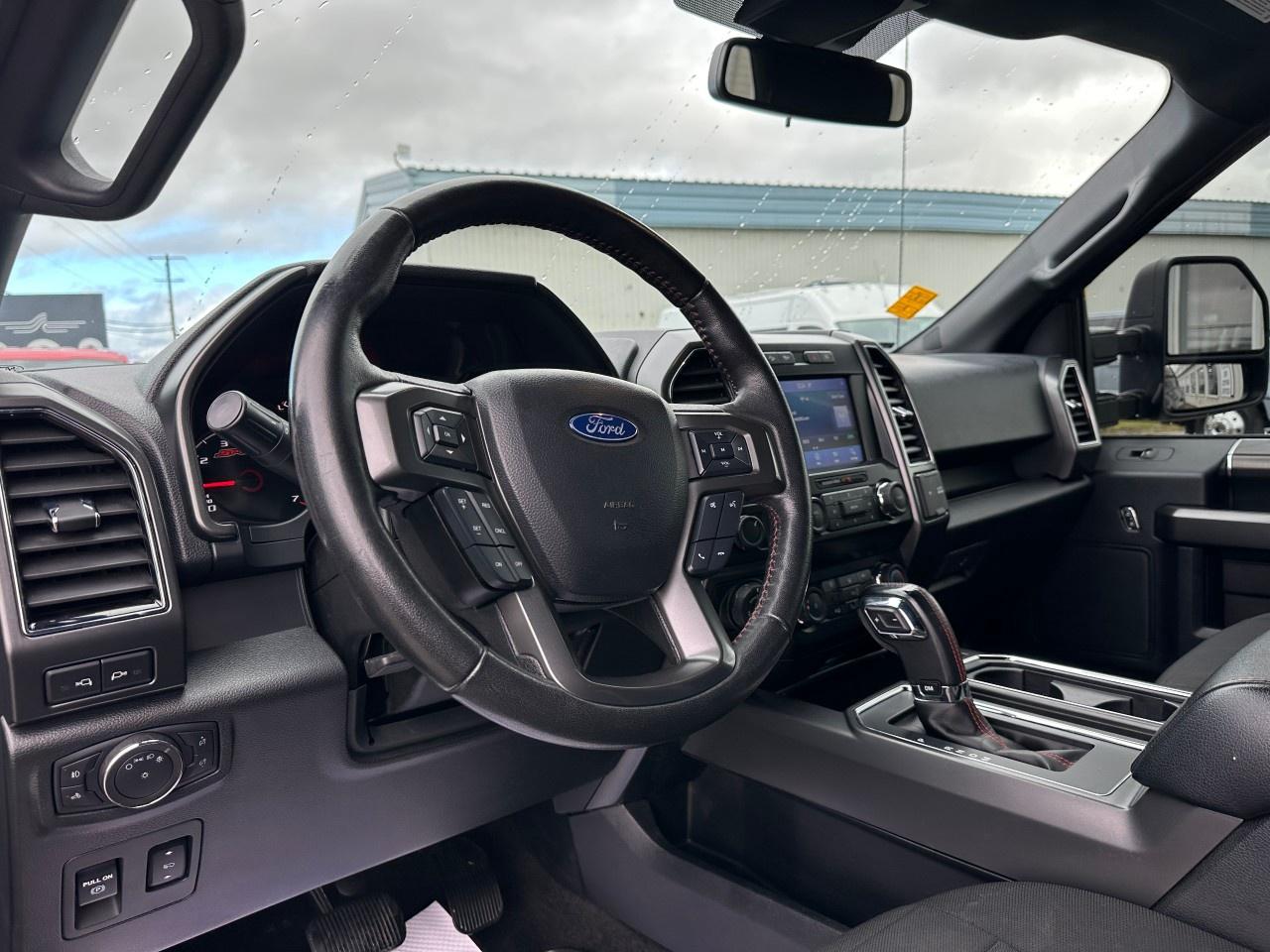 2020 Ford F-150 XLT 4WD SuperCrew 6.5' Box Photo