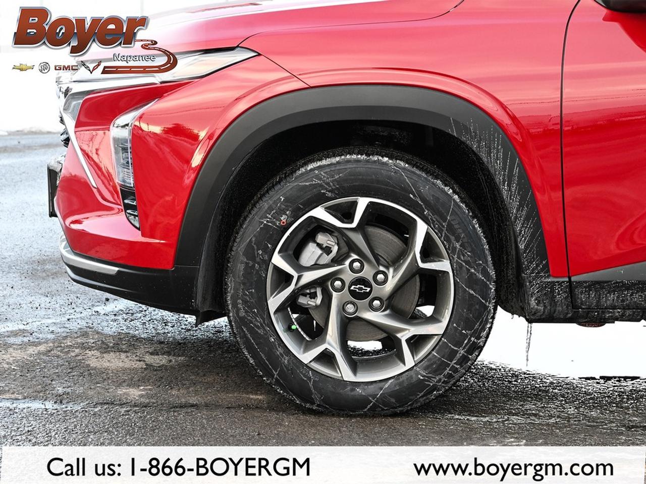 2026 Chevrolet Trax Fwd 4dr Lt Photo3