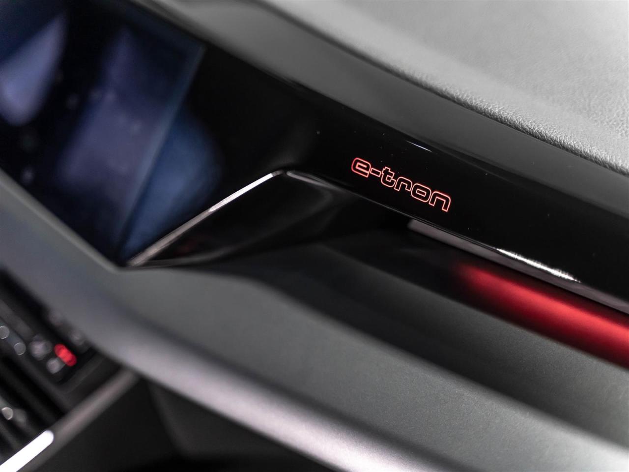 2022 Audi E-Tron GT QUATTRO|PREMIUM PLUS|B&O SOUND|ADAPT CRUISE|BLACK OPTICS Photo