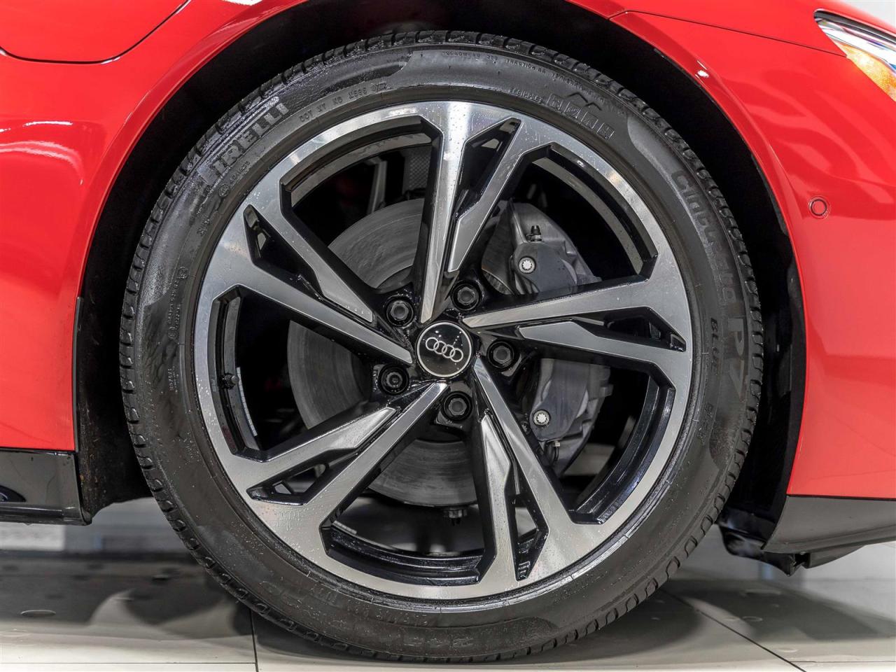 2022 Audi E-Tron GT QUATTRO|PREMIUM PLUS|B&O SOUND|ADAPT CRUISE|BLACK OPTICS Photo