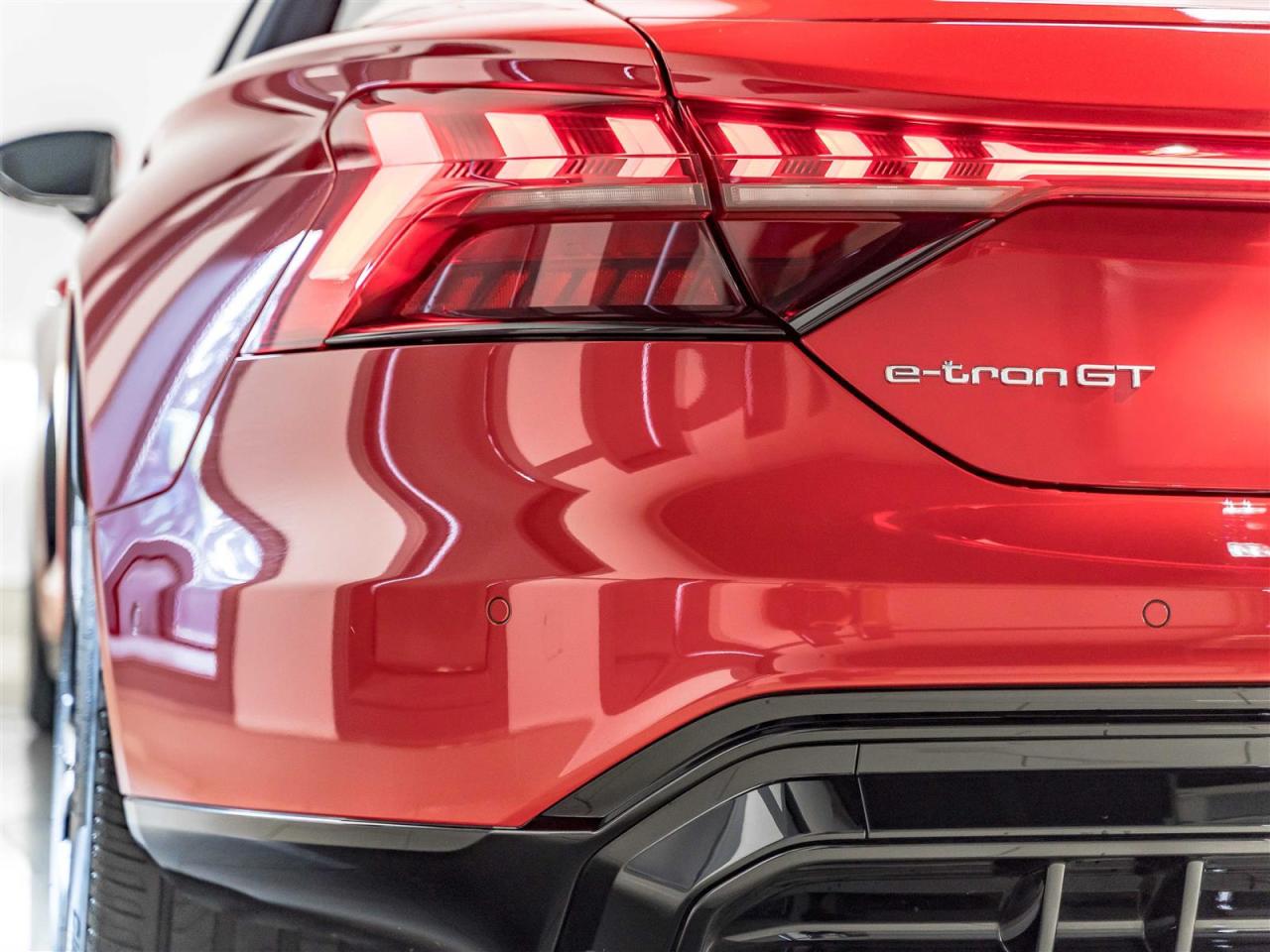 2022 Audi E-Tron GT QUATTRO|PREMIUM PLUS|B&O SOUND|ADAPT CRUISE|BLACK OPTICS Photo