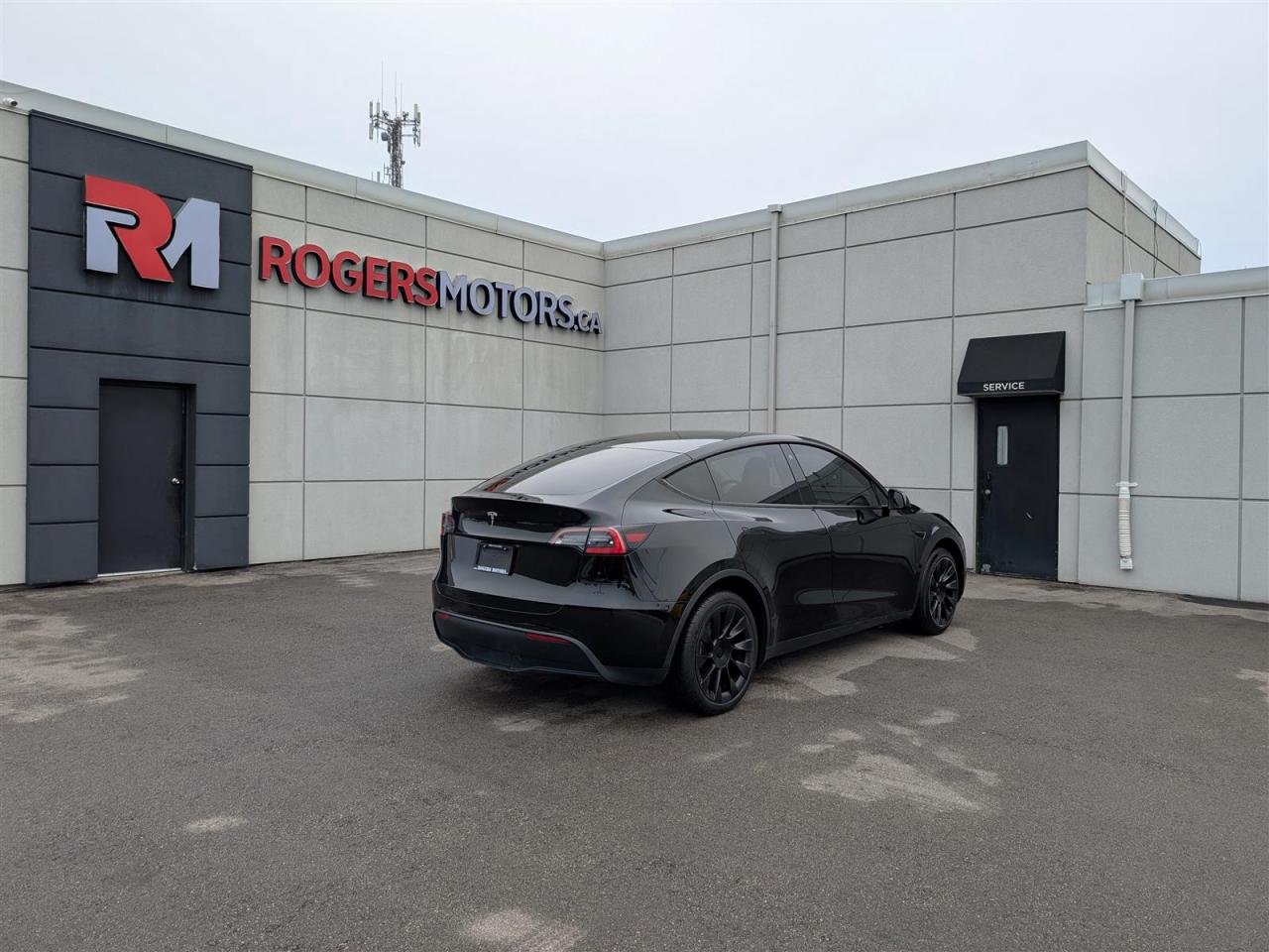 2021 Tesla Model Y STANDARD Photo4