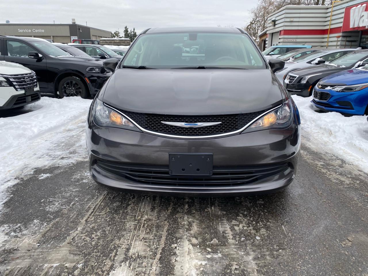 2018 Chrysler Pacifica Apple CarPlay | Android Auto | Rear Temperature Controls Photo