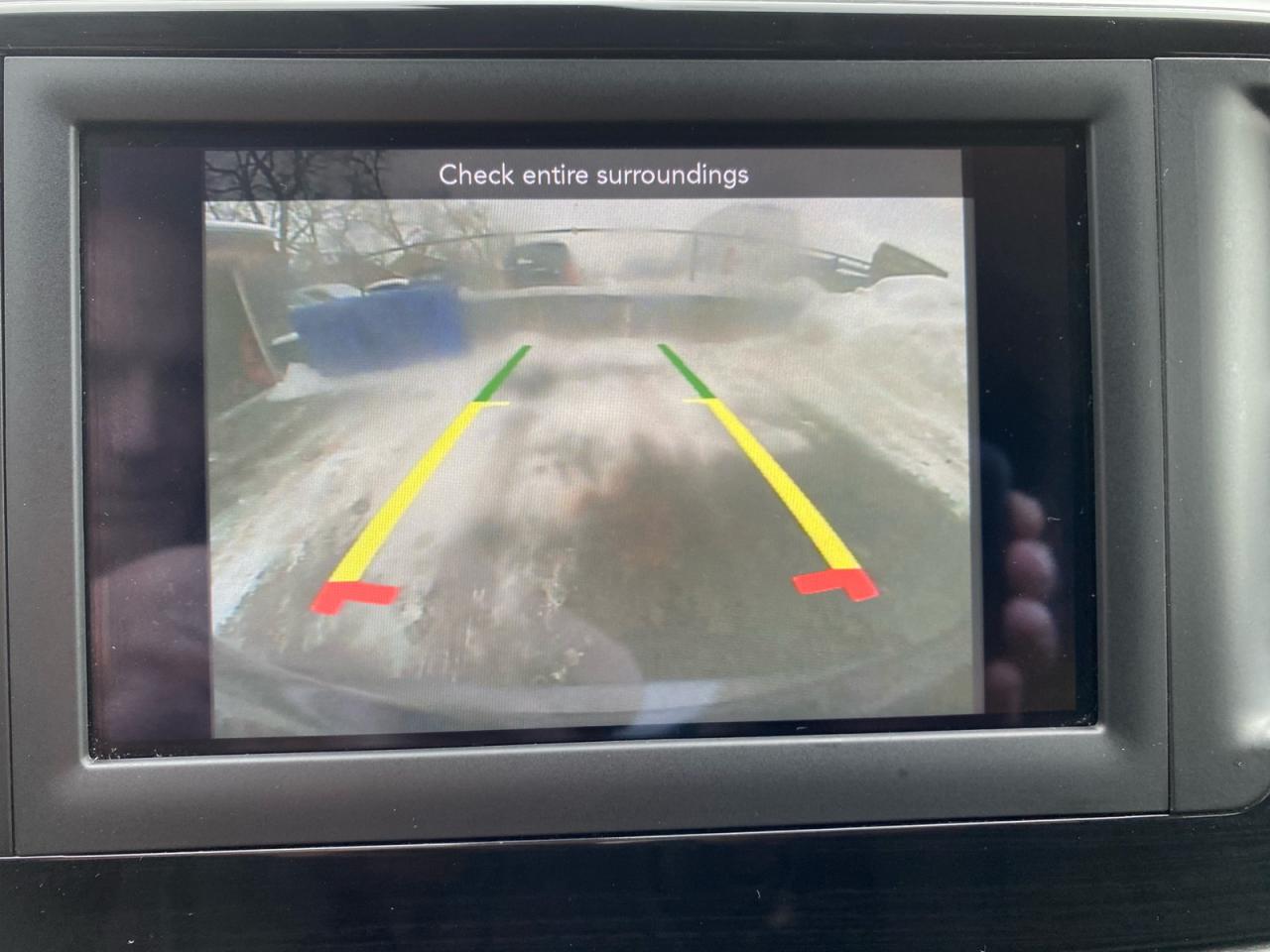 2018 Chrysler Pacifica Apple CarPlay | Android Auto | Rear Temperature Controls Photo