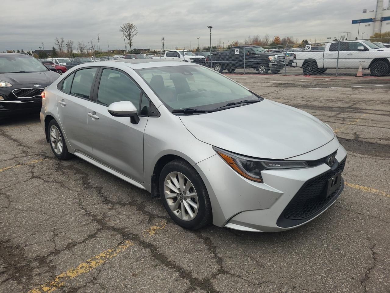 2020 Toyota Corolla LE | UPGRADE | NO ACCIDENTS | SUNROOF | ALLOYS Photo