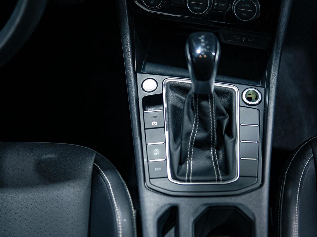 2023 Volkswagen Jetta COMFORTLINE | NO ACCIDENTS | 7 SERVICE REC | LEATHER Photo