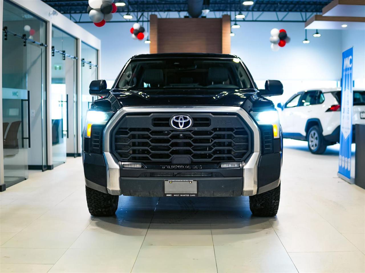 2023 Toyota Tundra LIMITED HYBRID CREW | TRD OFFROAD | 4X4 | NO ACCIDENTS | RED CALIPERS Photo2