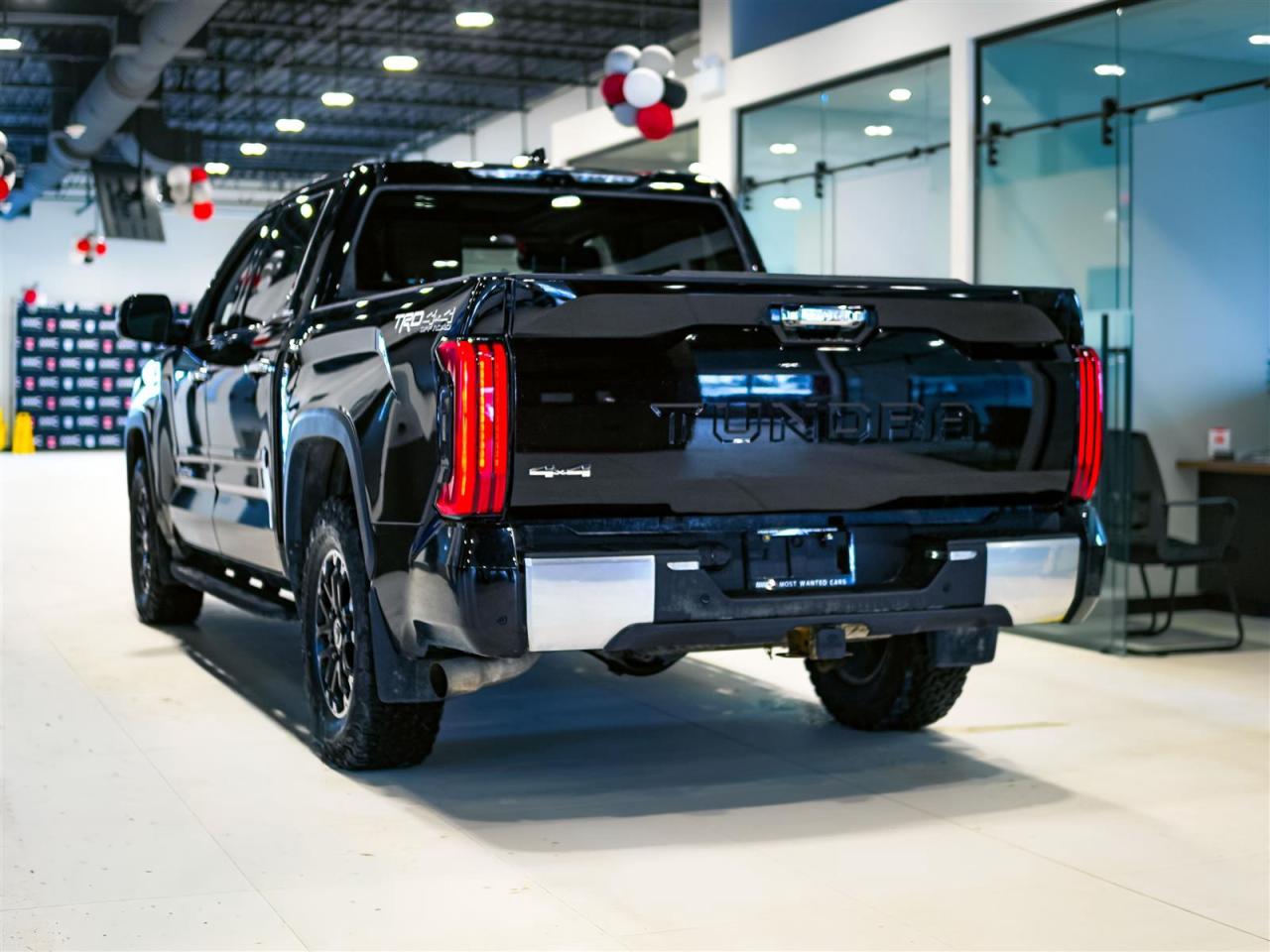 2023 Toyota Tundra LIMITED HYBRID CREW | TRD OFFROAD | 4X4 | NO ACCIDENTS | RED CALIPERS Photo