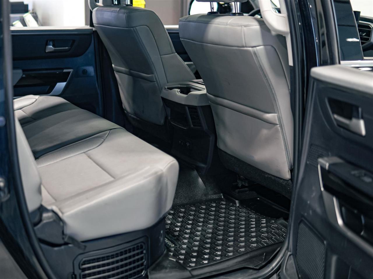 2023 Toyota Tundra LIMITED HYBRID CREW | TRD OFFROAD | 4X4 | NO ACCIDENTS | RED CALIPERS Photo