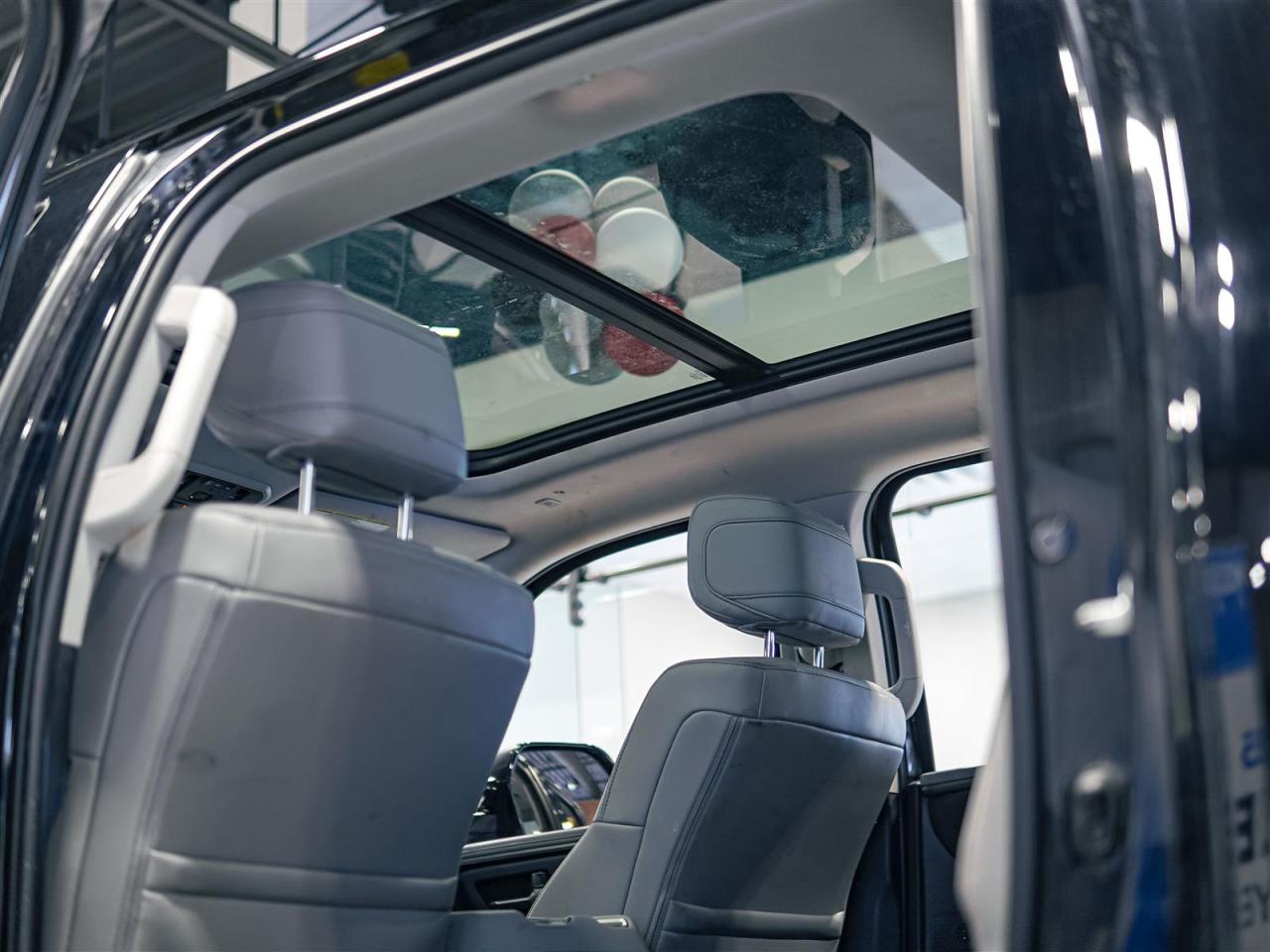 2023 Toyota Tundra LIMITED HYBRID CREW | TRD OFFROAD | 4X4 | NO ACCIDENTS | RED CALIPERS Photo