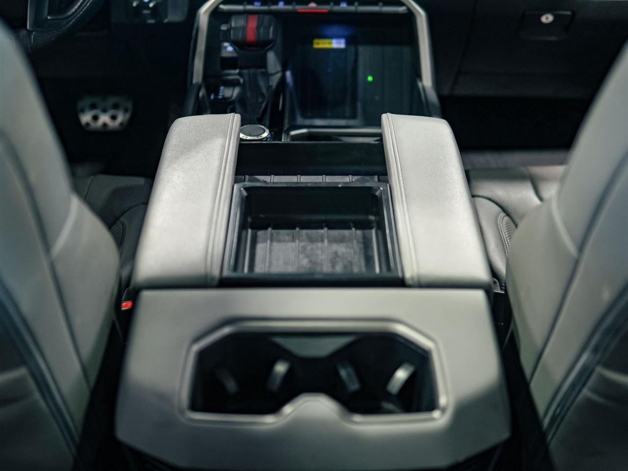 2023 Toyota Tundra LIMITED HYBRID CREW | TRD OFFROAD | 4X4 | NO ACCIDENTS | RED CALIPERS Photo