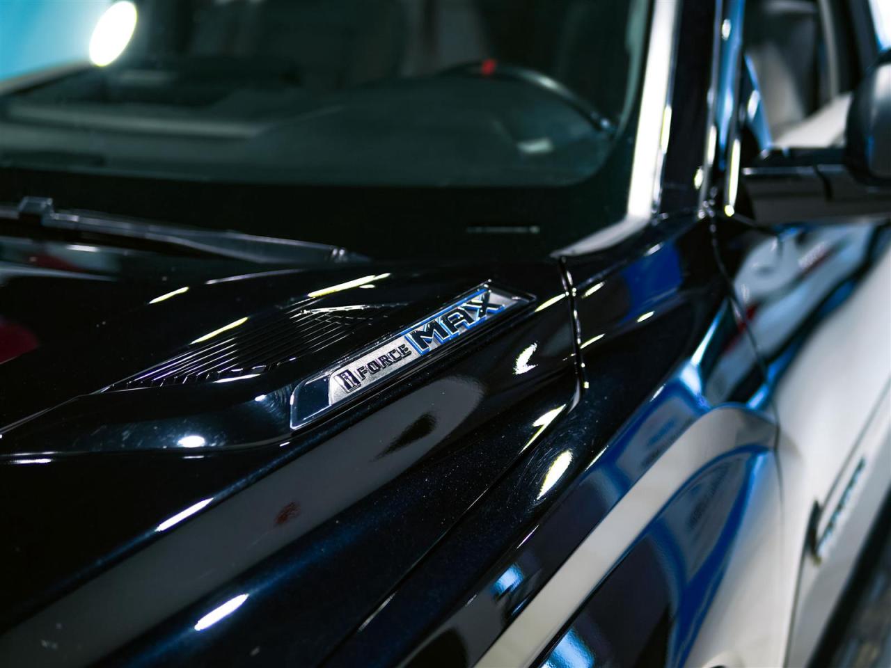 2023 Toyota Tundra LIMITED HYBRID CREW | TRD OFFROAD | 4X4 | NO ACCIDENTS | RED CALIPERS Photo