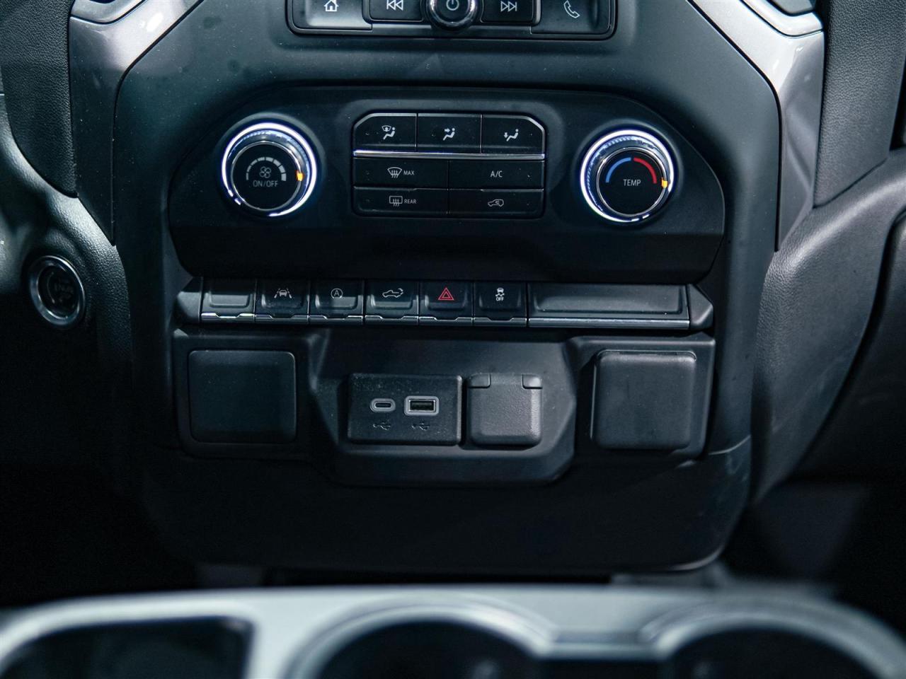 2024 Chevrolet Silverado 1500 CUSTOM | CREW CAB | 4WD | BLACKOUT PKG | NO ACCIDENTS Photo