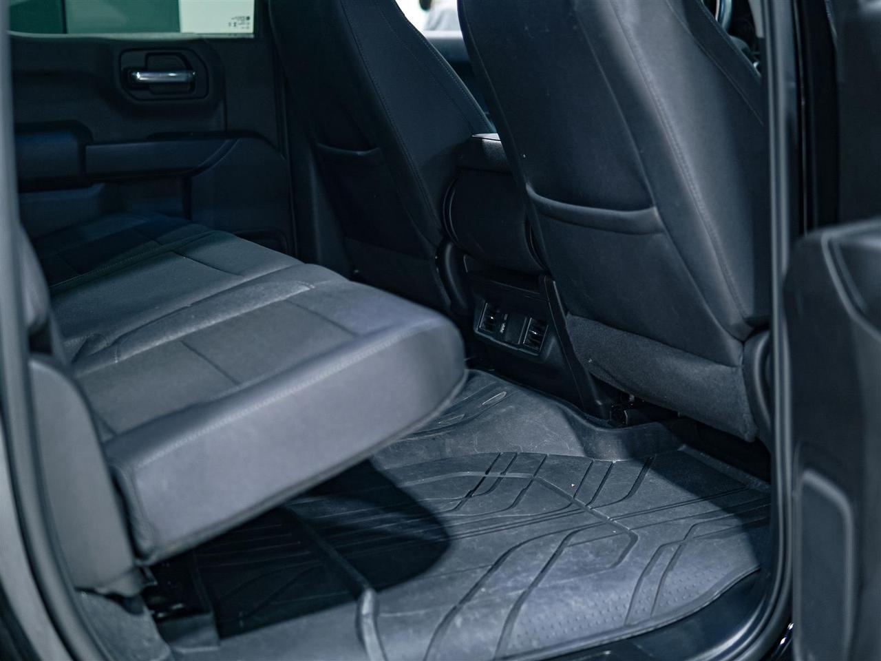 2024 Chevrolet Silverado 1500 CUSTOM | CREW CAB | 4WD | BLACKOUT PKG | NO ACCIDENTS Photo