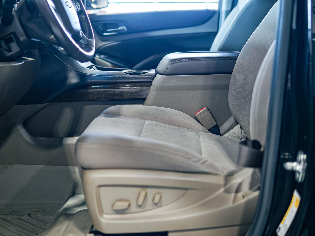 2020 Chevrolet Tahoe LS | 4WD | 5.3 V 8 | NO ACCIDENTS | DEALER SERVICED Photo