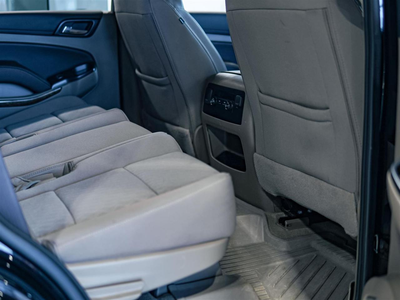 2020 Chevrolet Tahoe LS | 4WD | 5.3 V 8 | NO ACCIDENTS | DEALER SERVICED Photo