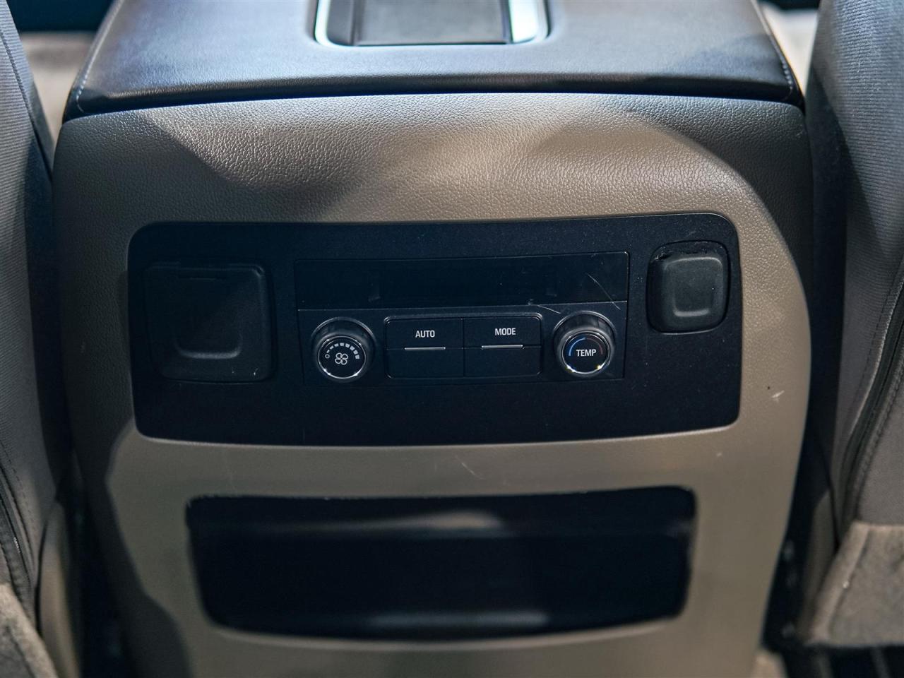 2020 Chevrolet Tahoe LS | 4WD | 5.3 V 8 | NO ACCIDENTS | DEALER SERVICED Photo