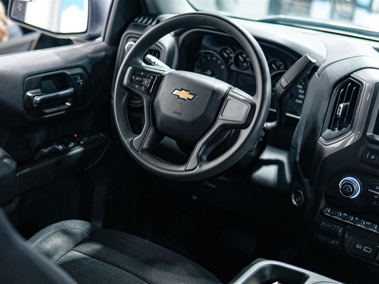 2024 Chevrolet Silverado 1500 CUSTOM | CREW CAB | 4WD | NO ACCIDENTS Photo