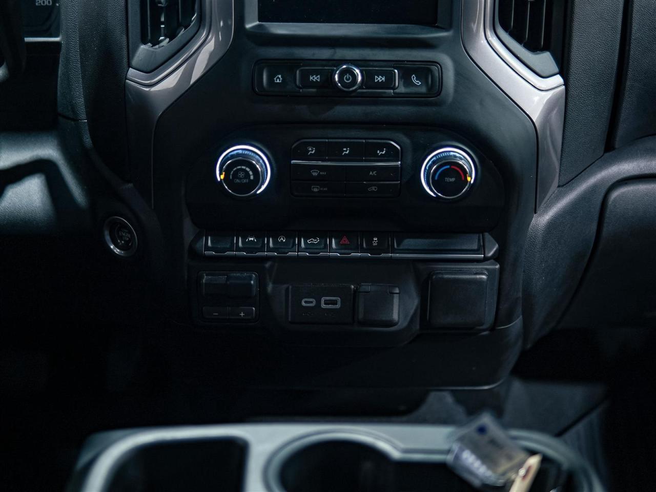 2024 Chevrolet Silverado 1500 CUSTOM | CREW CAB | 4WD | NO ACCIDENTS Photo