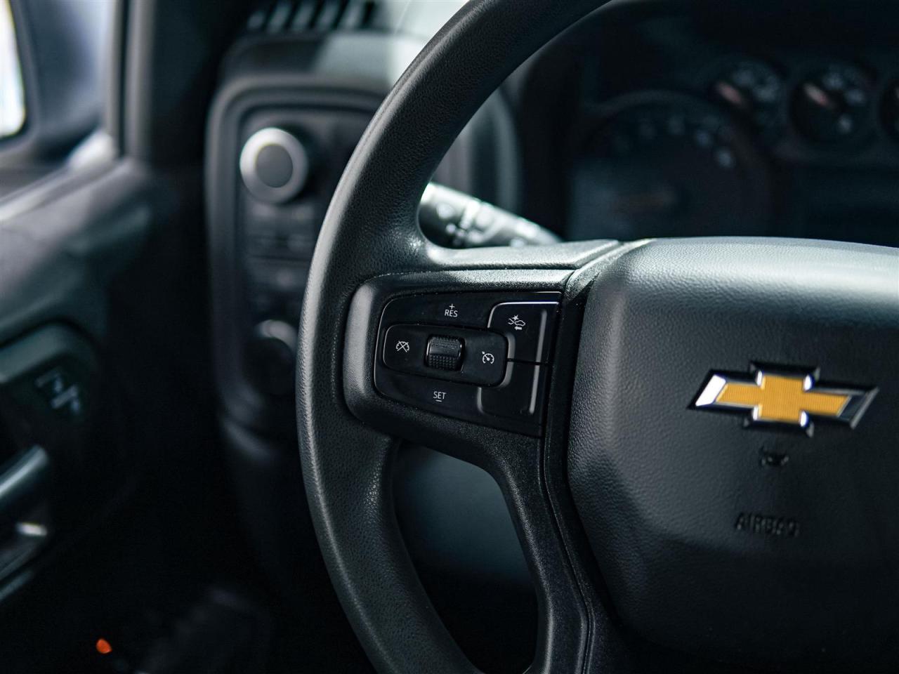 2024 Chevrolet Silverado 1500 CUSTOM | CREW CAB | 4WD | NO ACCIDENTS Photo