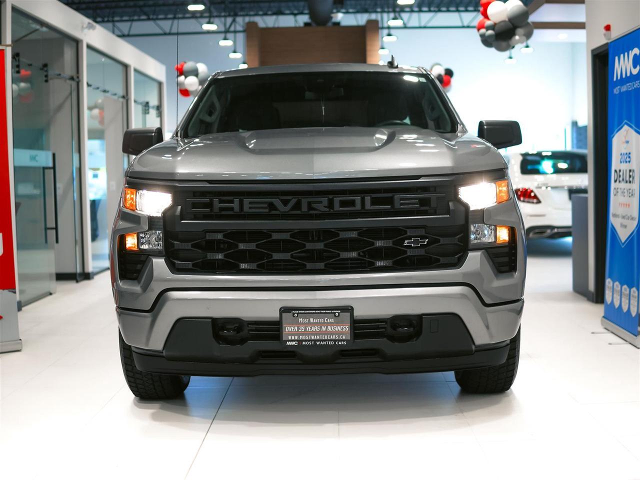 2024 Chevrolet Silverado 1500 CUSTOM | CREW CAB | 4WD | NO ACCIDENTS Photo2