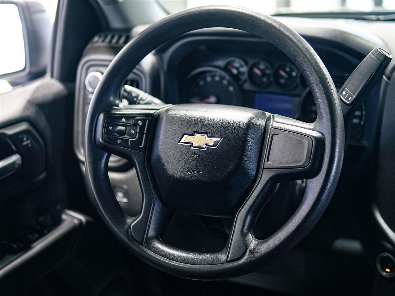 2024 Chevrolet Silverado 1500 CUSTOM | CREW CAB | 4WD | NO ACCIDENTS Photo