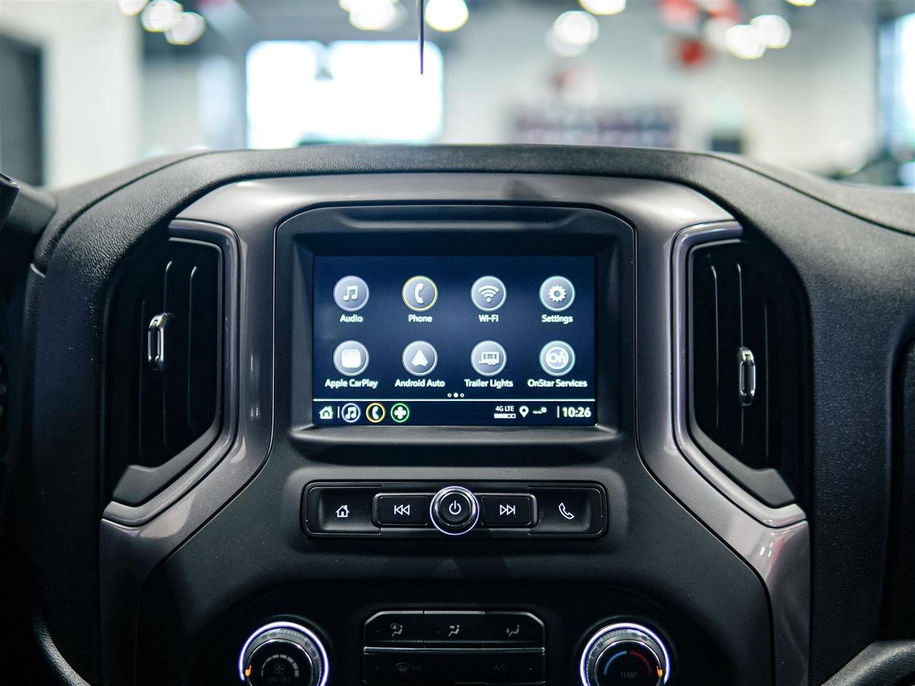 2024 Chevrolet Silverado 1500 CUSTOM | CREW CAB | 4WD | NO ACCIDENTS Photo