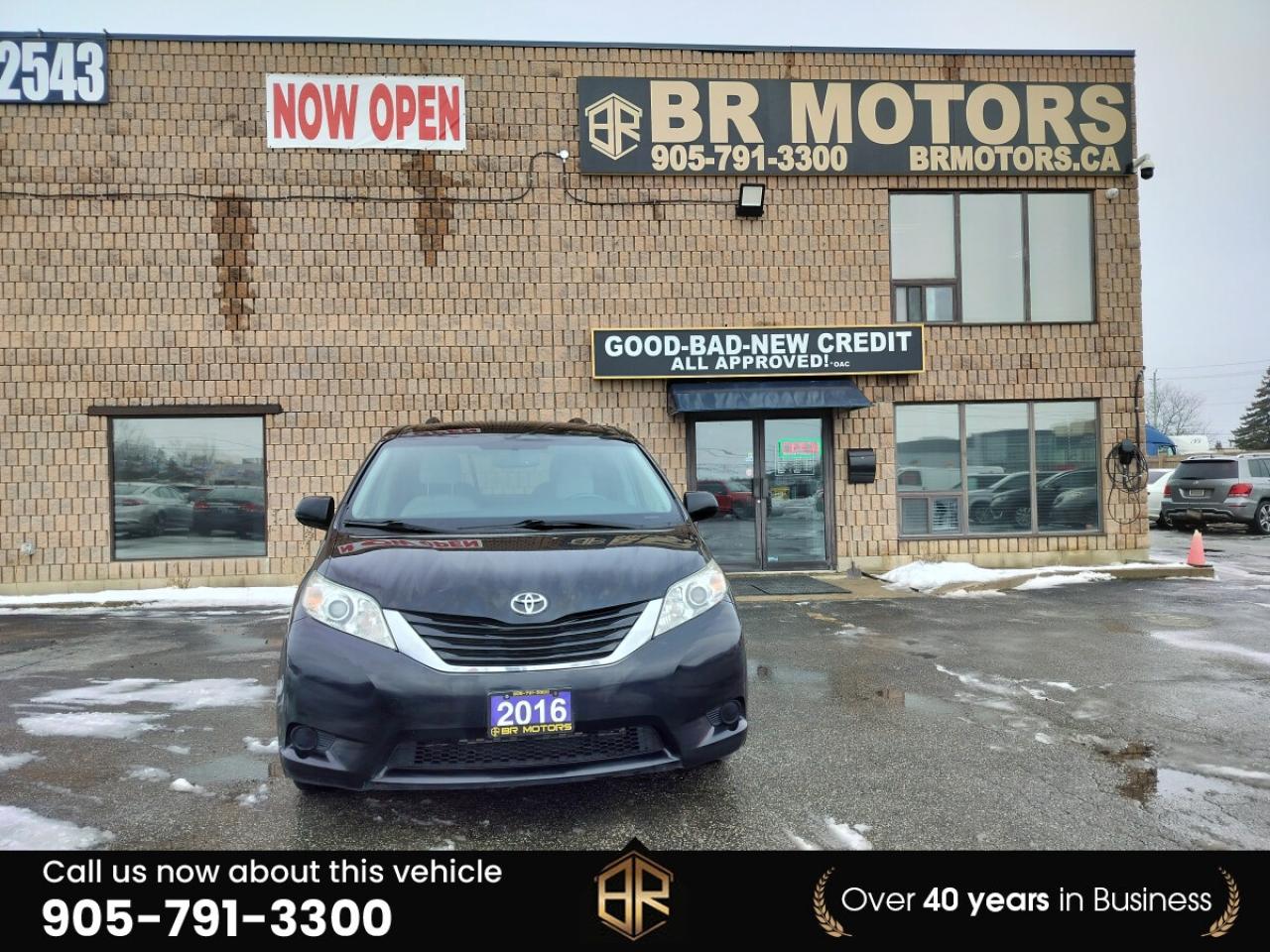2016 Toyota Sienna LE | AWD | Power doors Photo