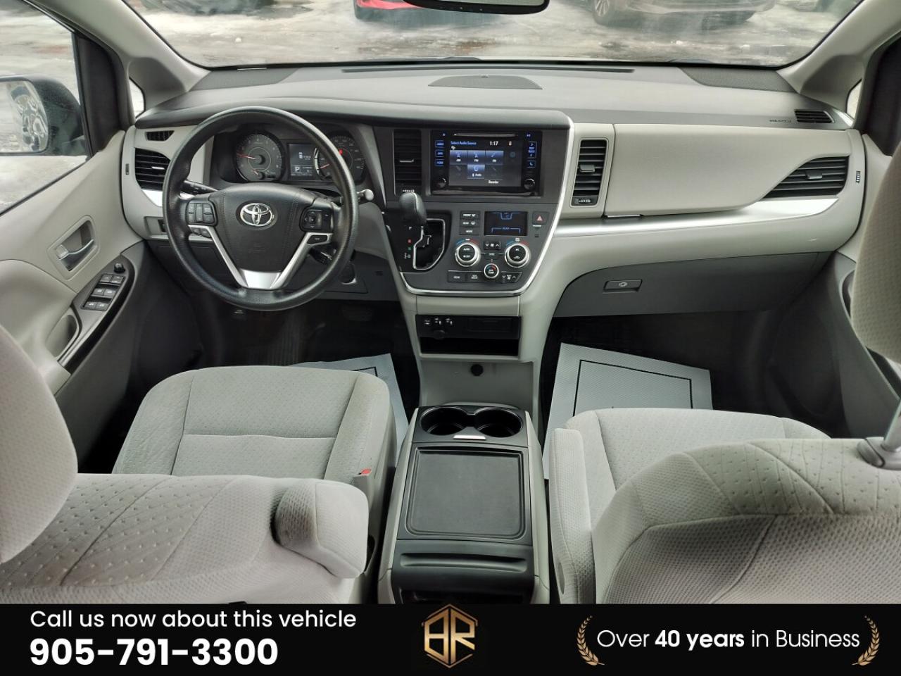 2016 Toyota Sienna LE | AWD | Power doors Photo