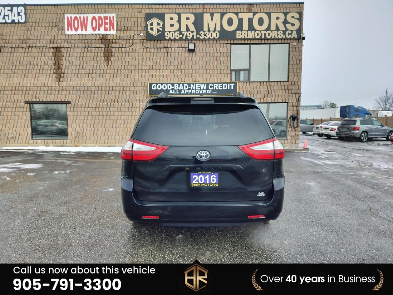 2016 Toyota Sienna LE | AWD | Power doors Photo