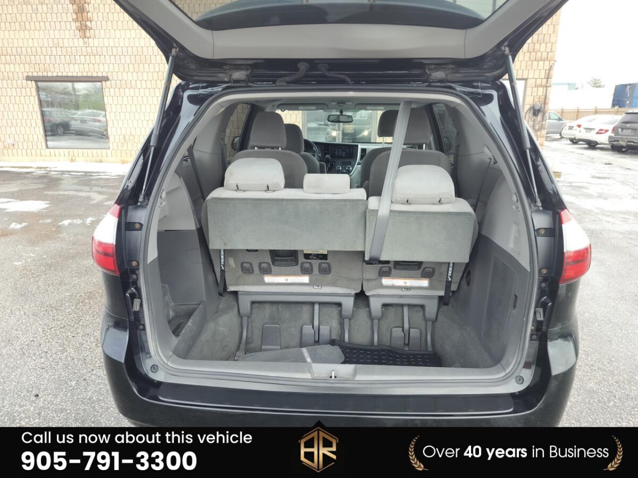 2016 Toyota Sienna LE | AWD | Power doors Photo