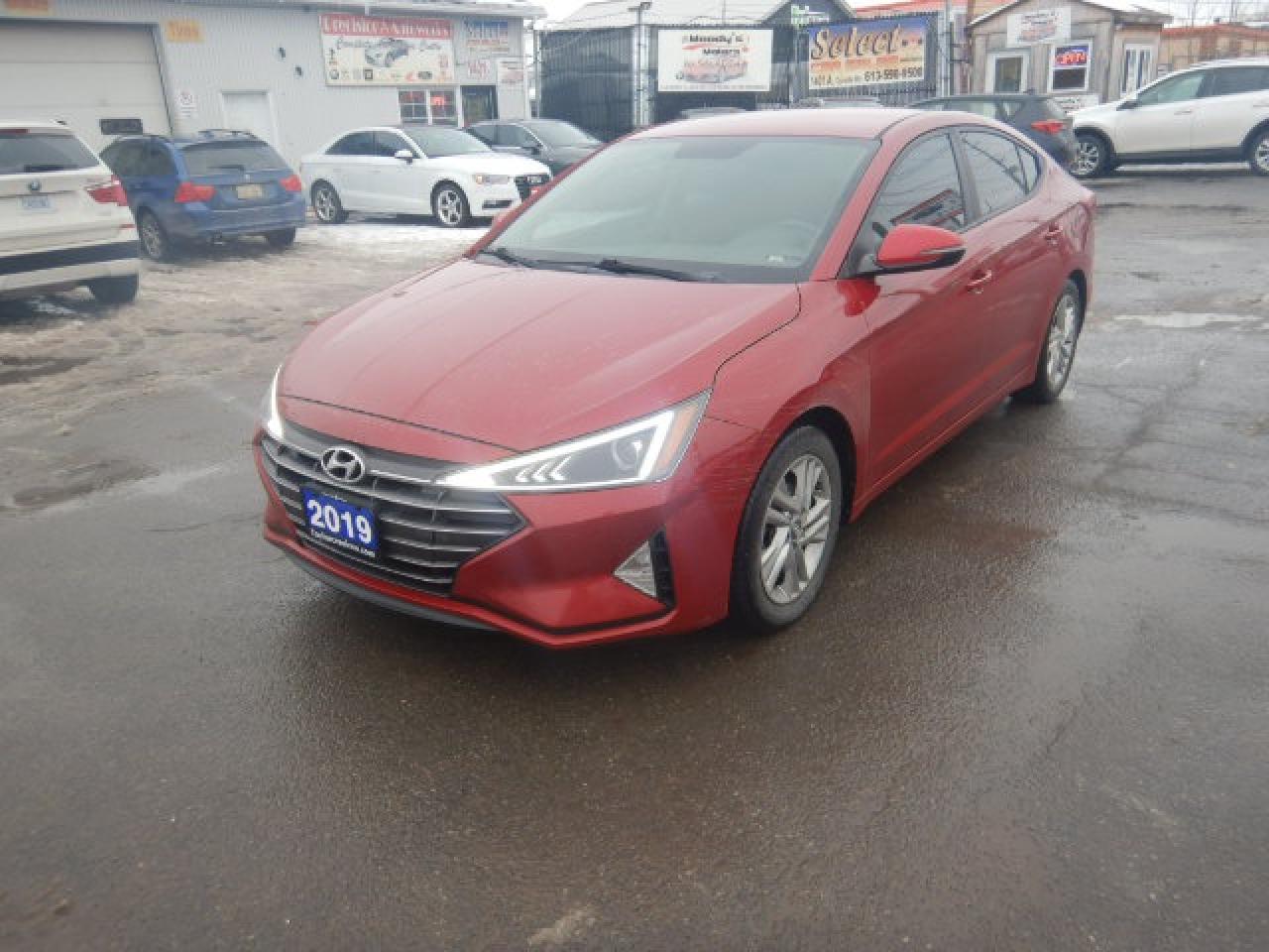 2019 Hyundai Elantra Preferred Photo0