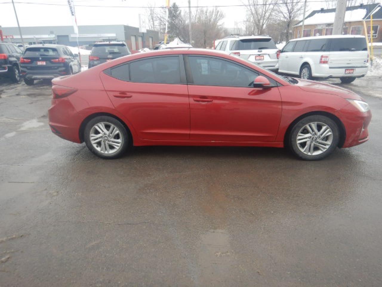 2019 Hyundai Elantra Preferred Photo