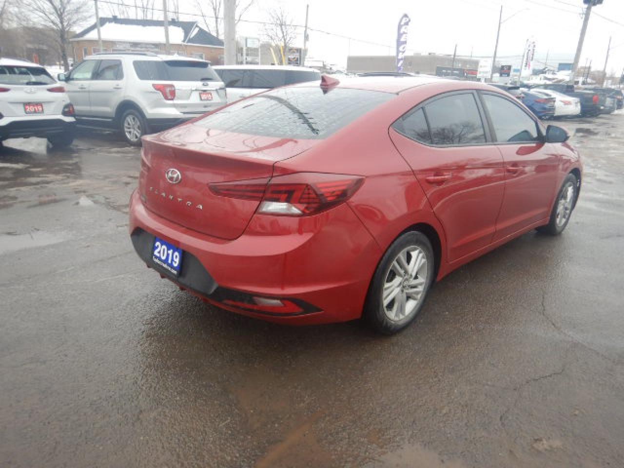 2019 Hyundai Elantra Preferred Photo