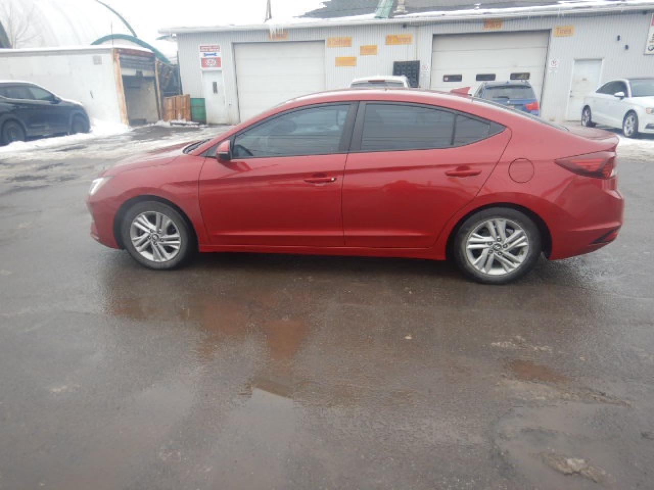 2019 Hyundai Elantra Preferred Photo