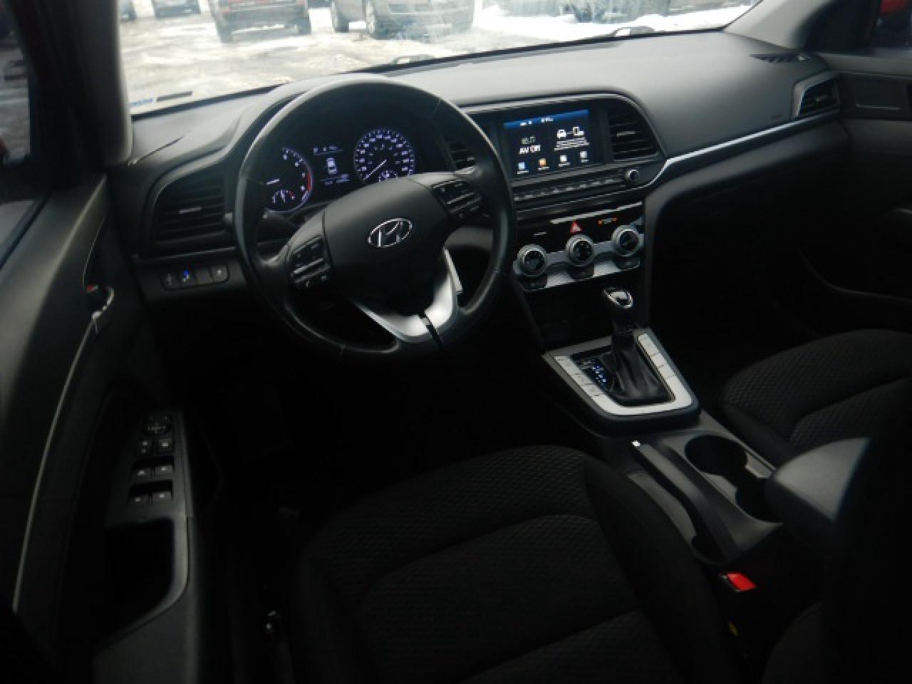 2019 Hyundai Elantra Preferred Photo