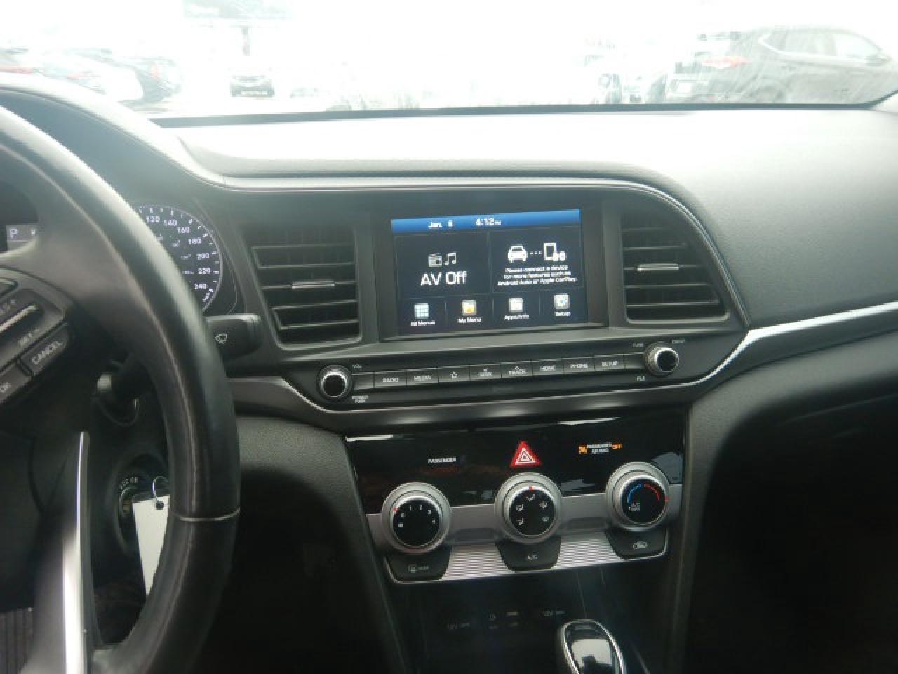 2019 Hyundai Elantra Preferred Photo