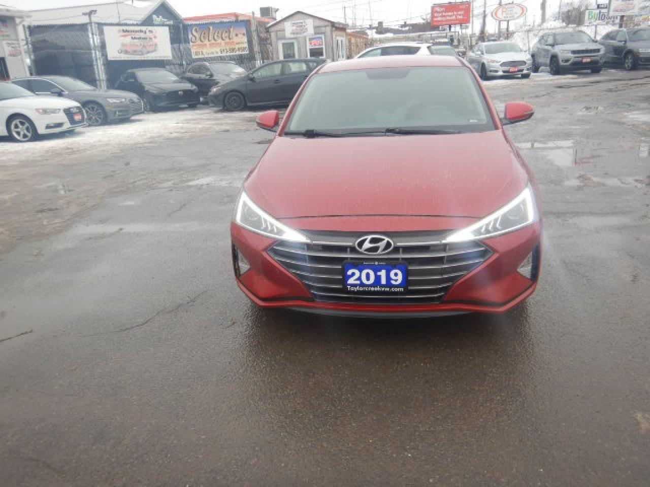 2019 Hyundai Elantra Preferred Photo