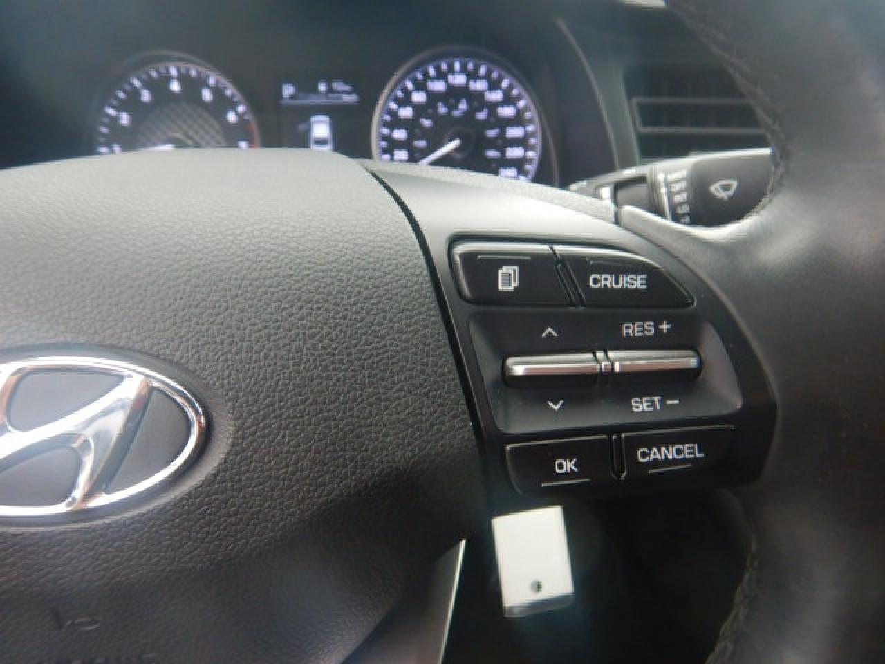 2019 Hyundai Elantra Preferred Photo