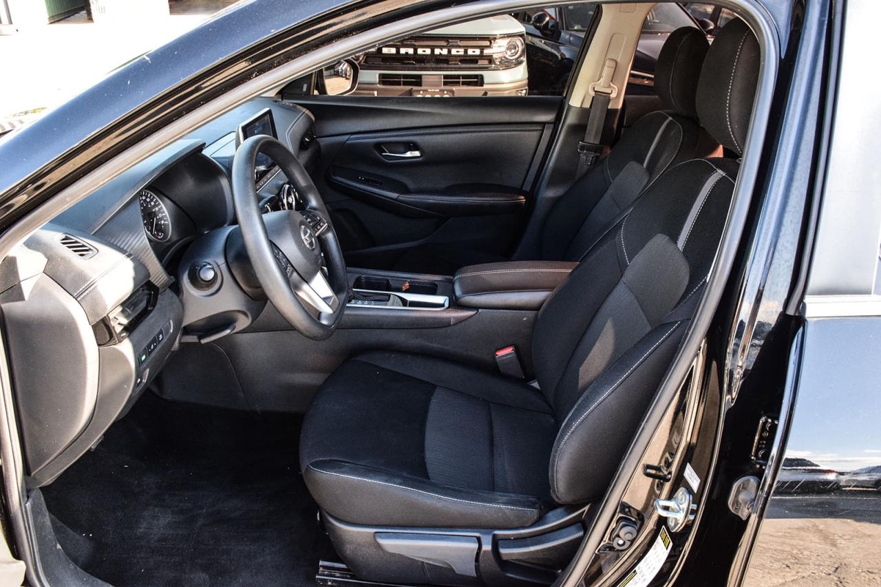 2023 Nissan Sentra SV SPECIAL EDITION / ONE OWNER / SUNROOF / CARPLAY Photo