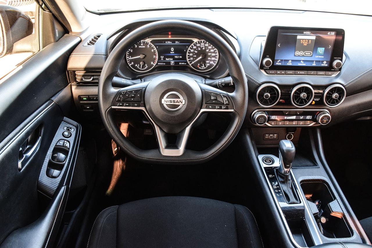 2023 Nissan Sentra SV SPECIAL EDITION / ONE OWNER / SUNROOF / CARPLAY Photo