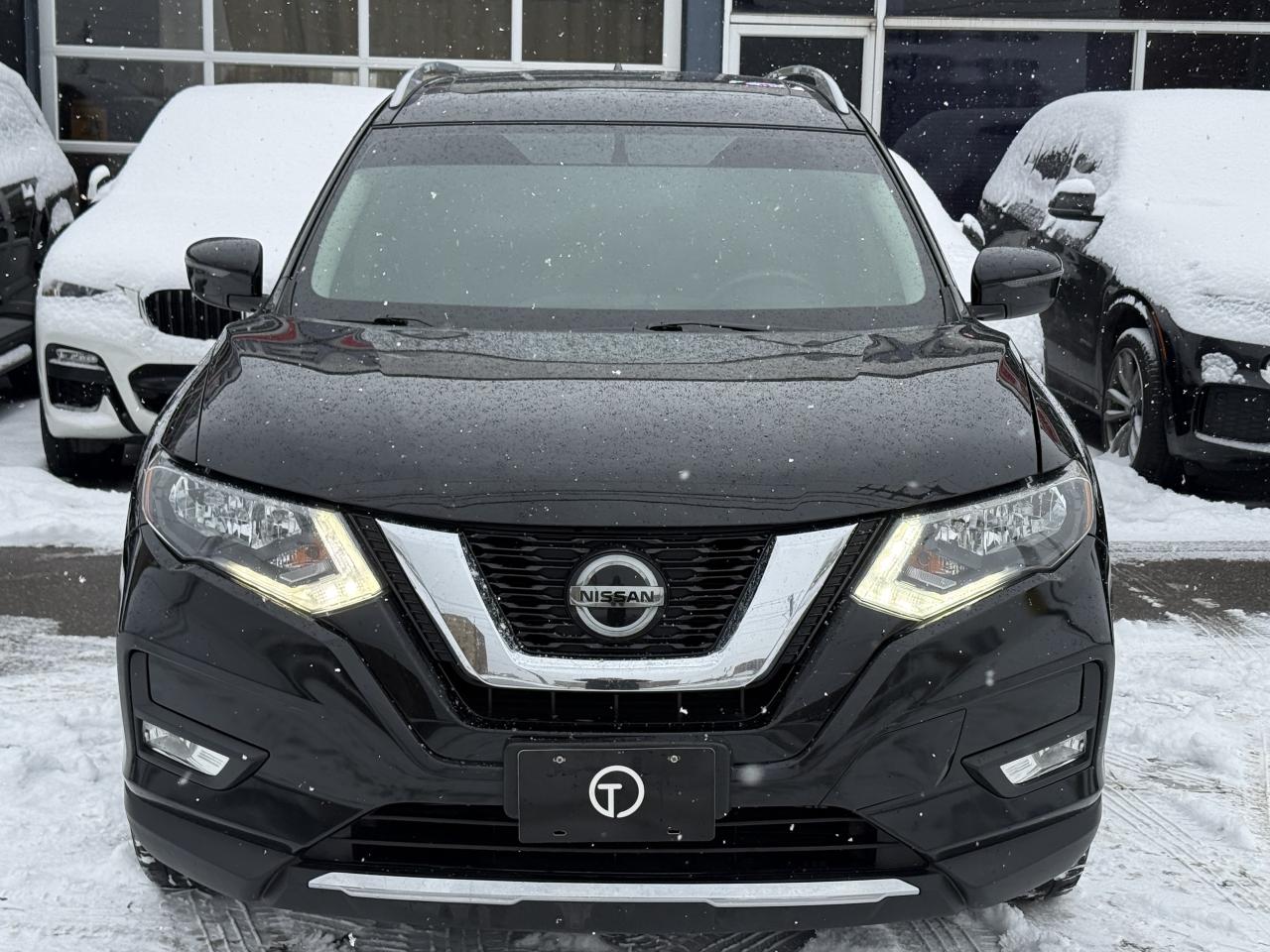 2018 Nissan Rogue SV | PANO | BACK UP CAMERA Photo