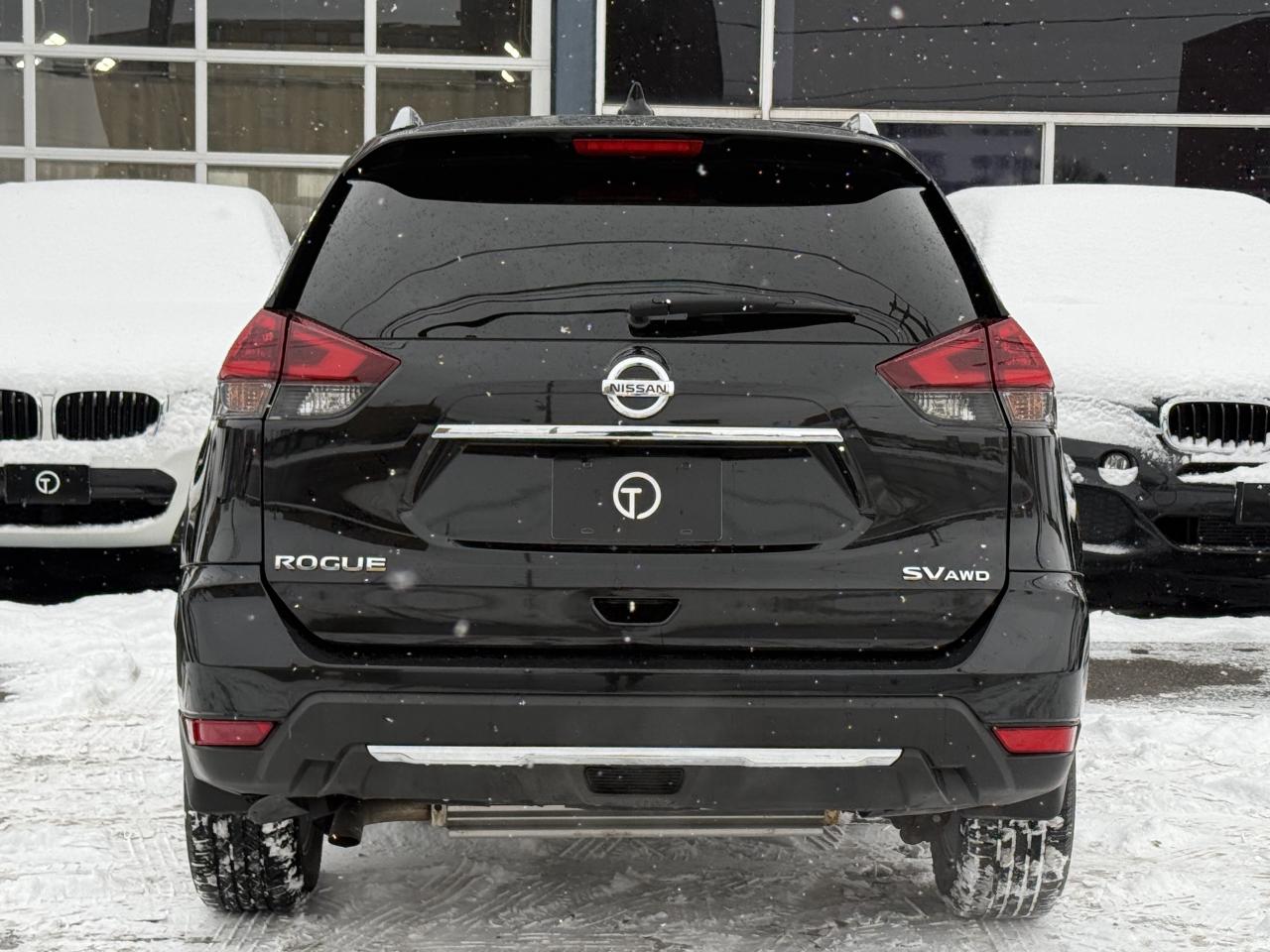 2018 Nissan Rogue SV | PANO | BACK UP CAMERA Photo