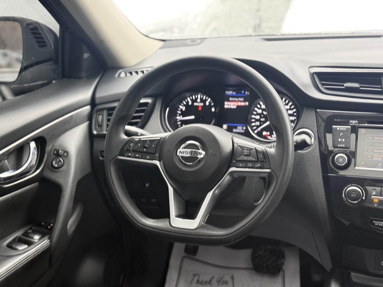 2018 Nissan Rogue SV | PANO | BACK UP CAMERA Photo