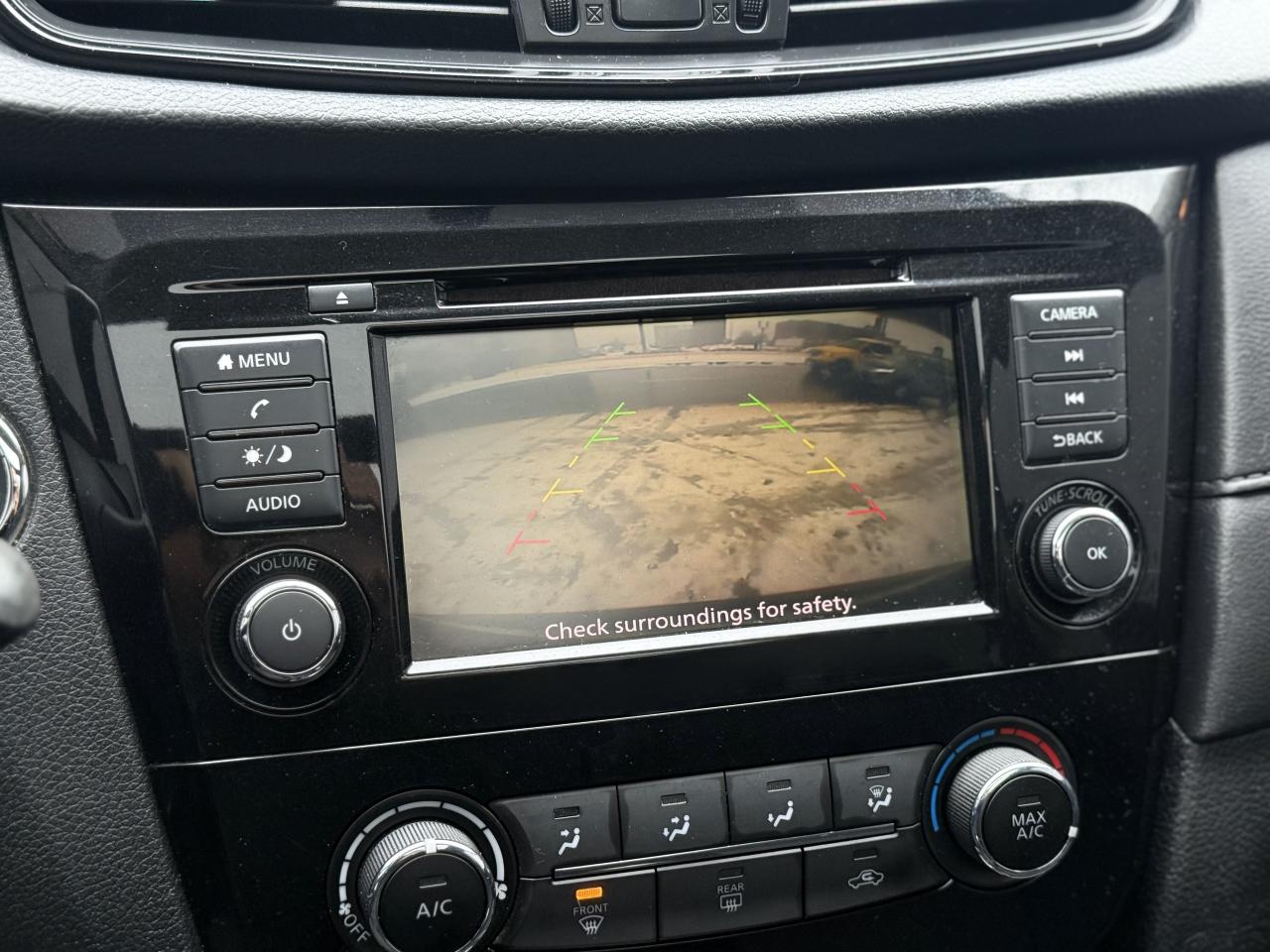 2018 Nissan Rogue SV | PANO | BACK UP CAMERA Photo
