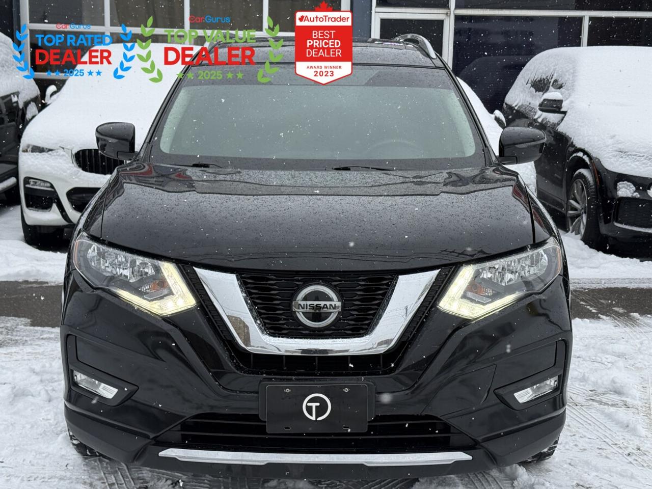 2018 Nissan Rogue SV | PANO | BACK UP CAMERA Photo