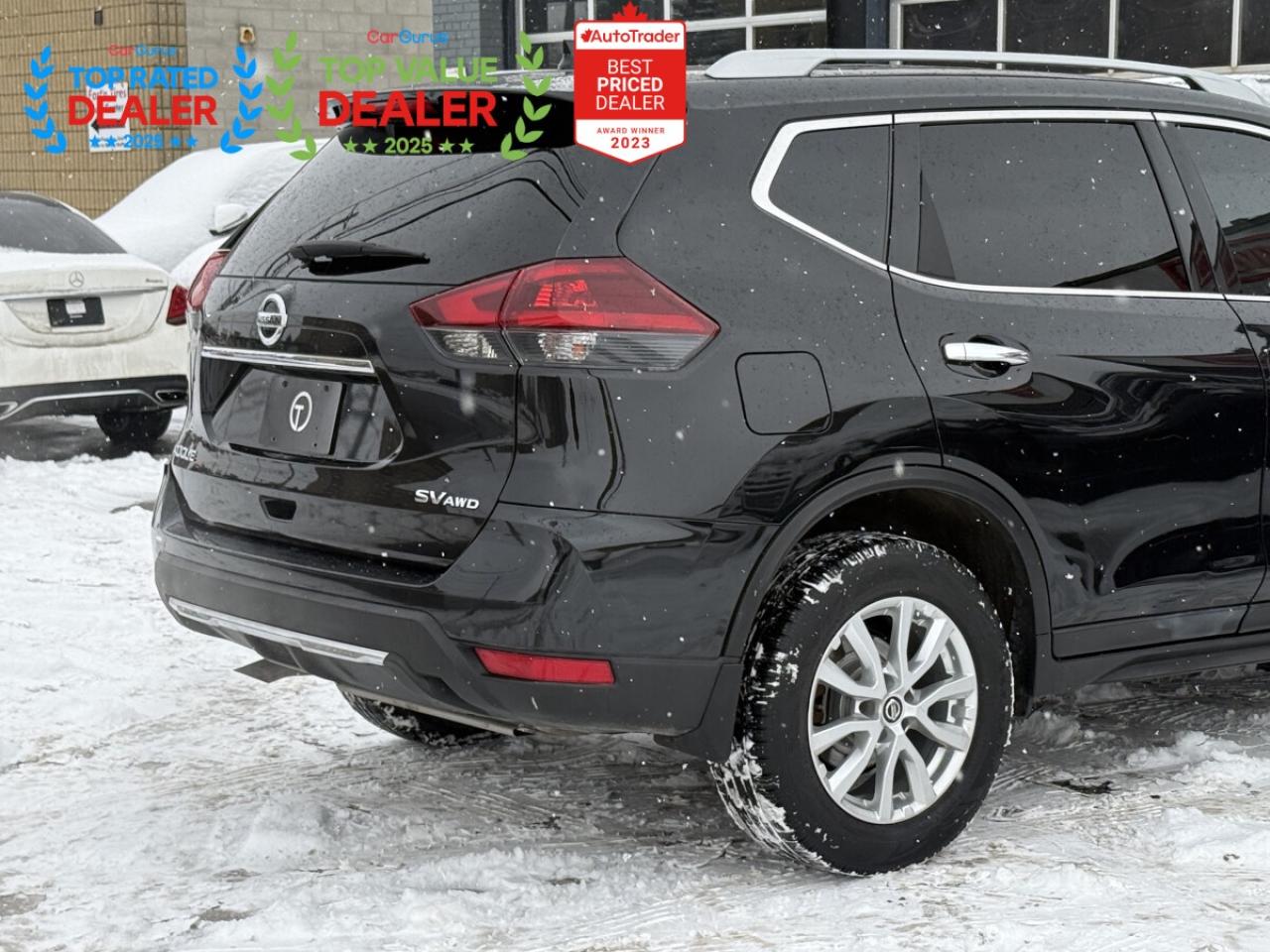 2018 Nissan Rogue SV | PANO | BACK UP CAMERA Photo