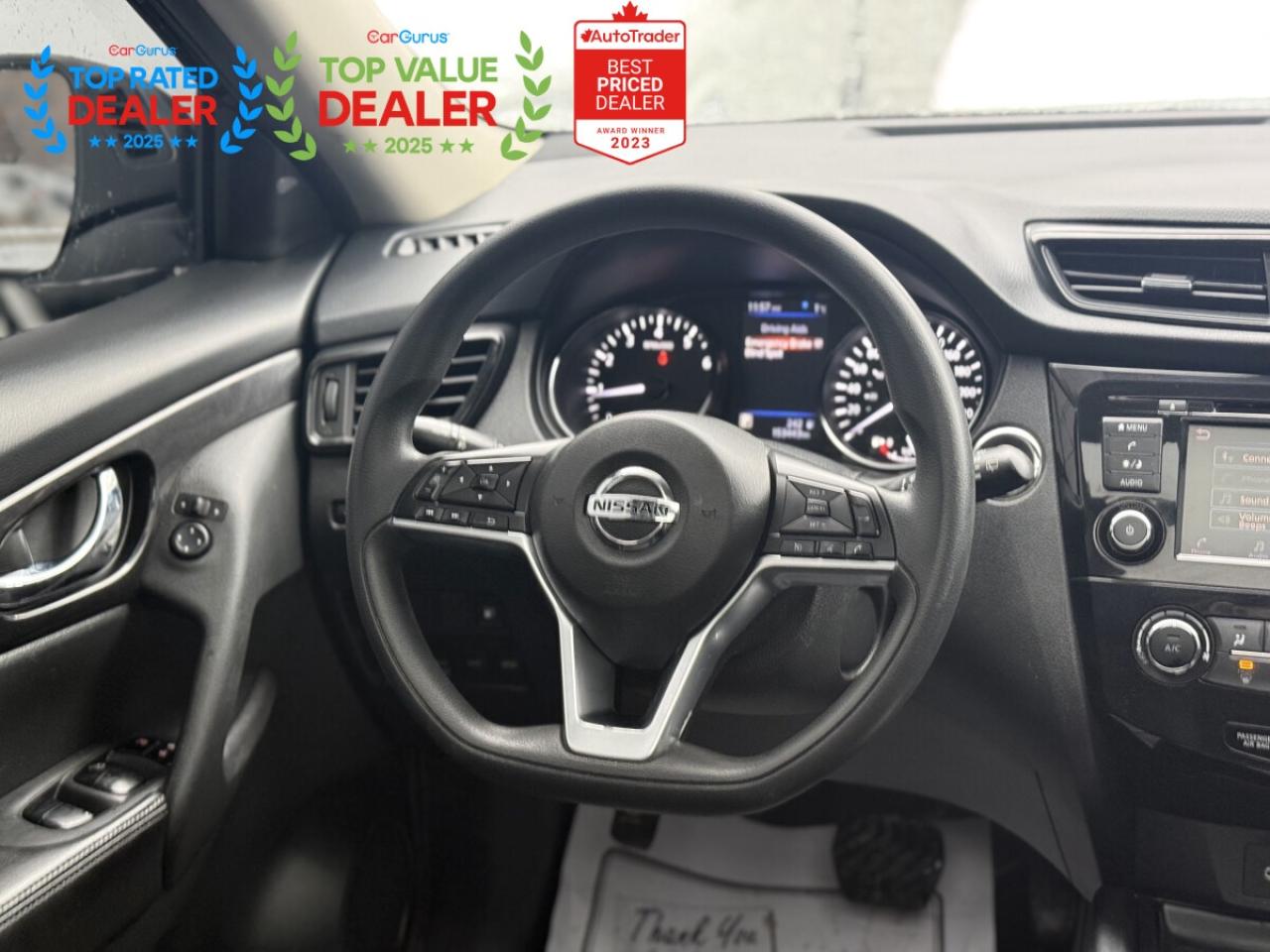 2018 Nissan Rogue SV | PANO | BACK UP CAMERA Photo