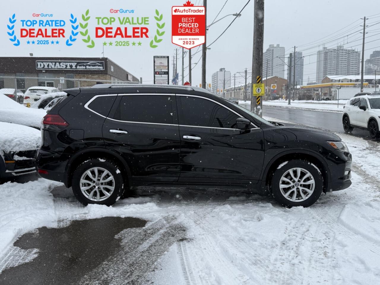 2018 Nissan Rogue SV | PANO | BACK UP CAMERA Photo