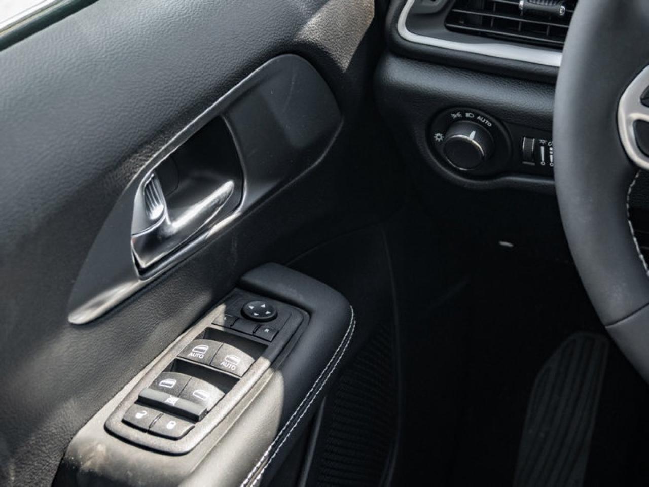 2026 Dodge Grand Caravan SXT Photo